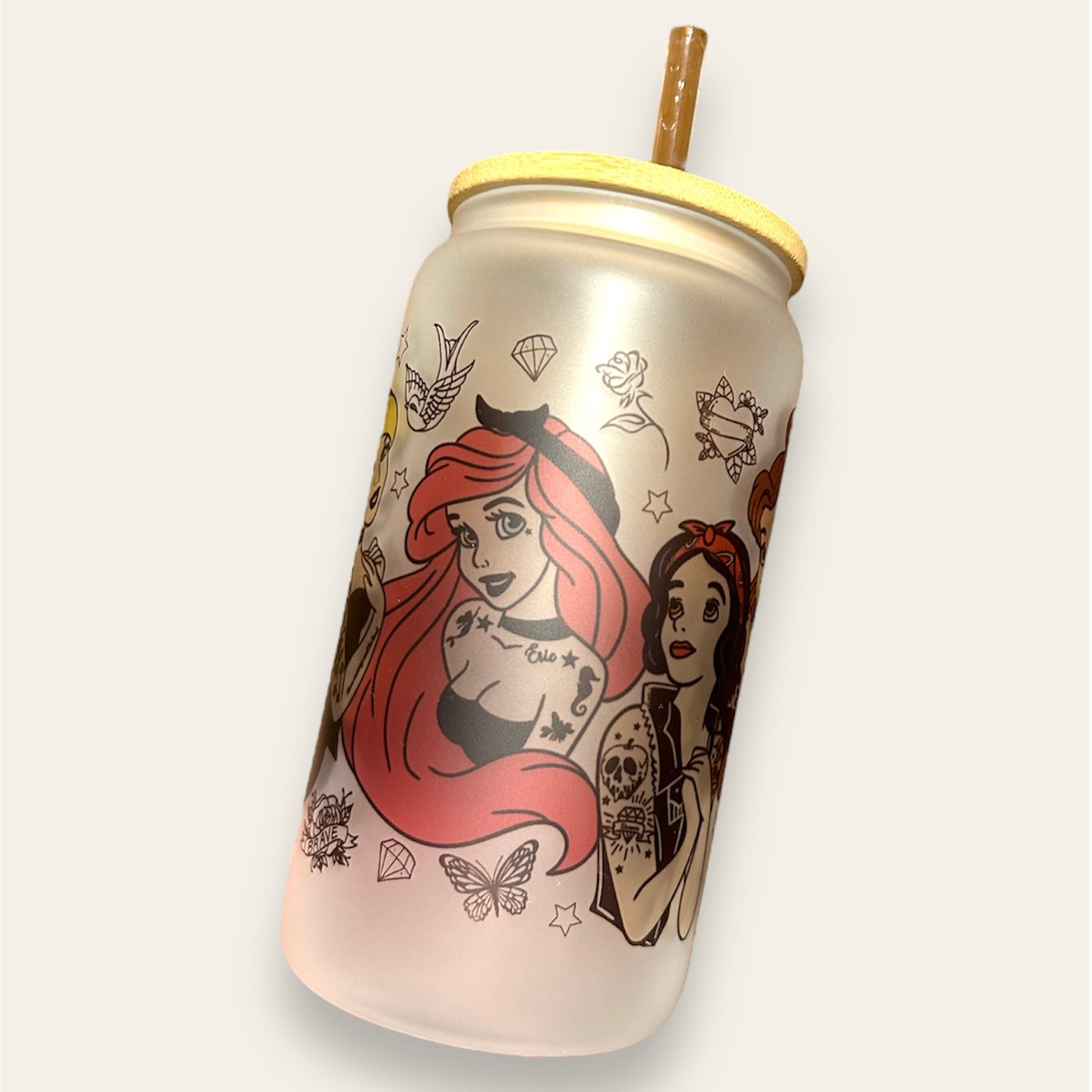 Vaso cristal con tapa bambú “Princesas tattoo”