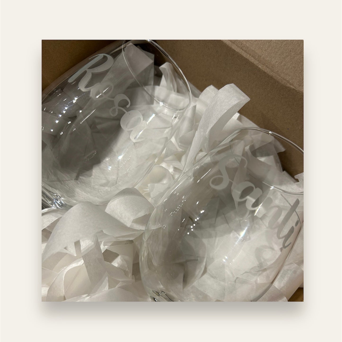 Pack 2 copes de vi personalitzades amb nom