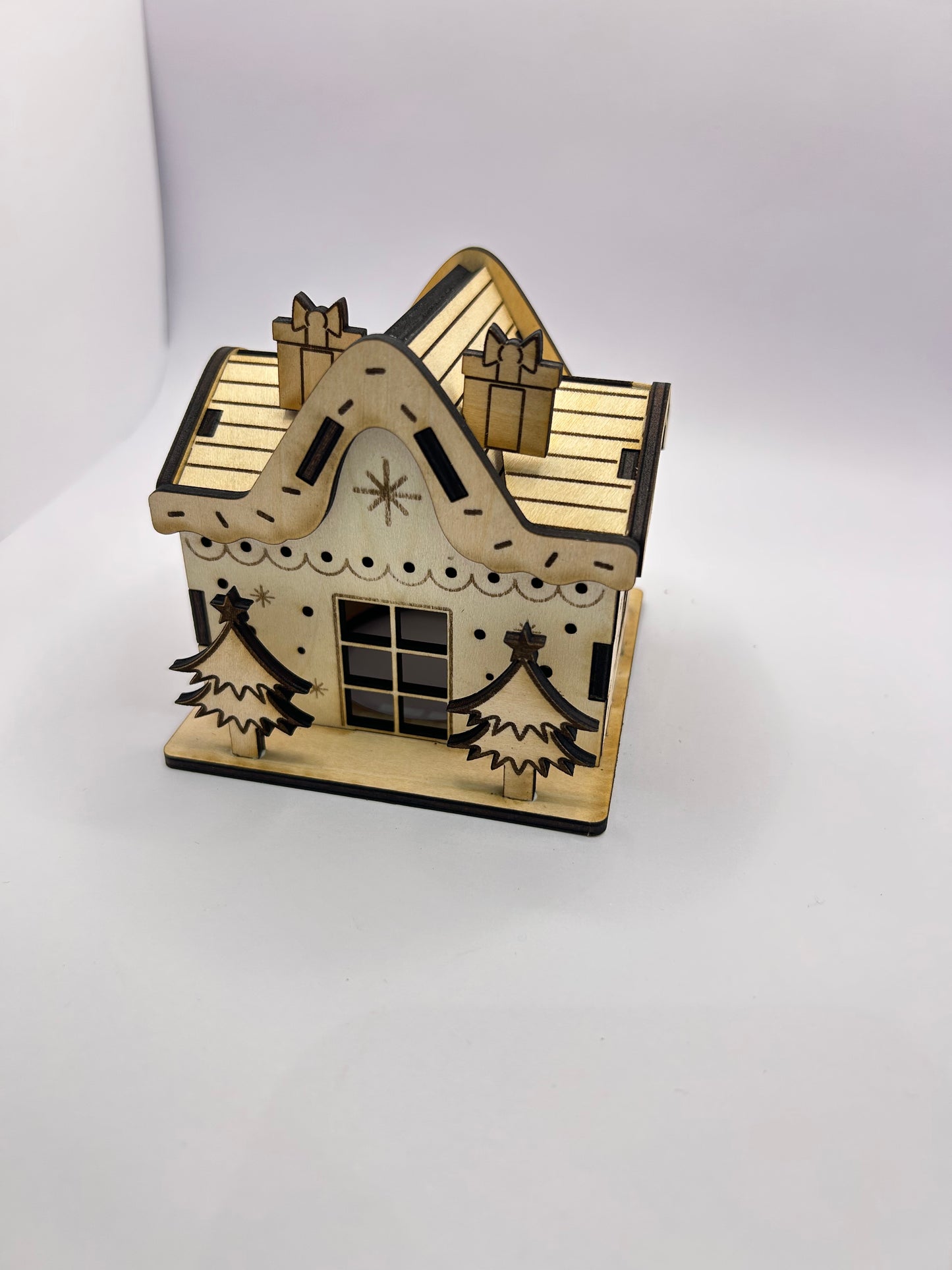 Casita Navideña de Madera con Luz (6 modelos disponibles)