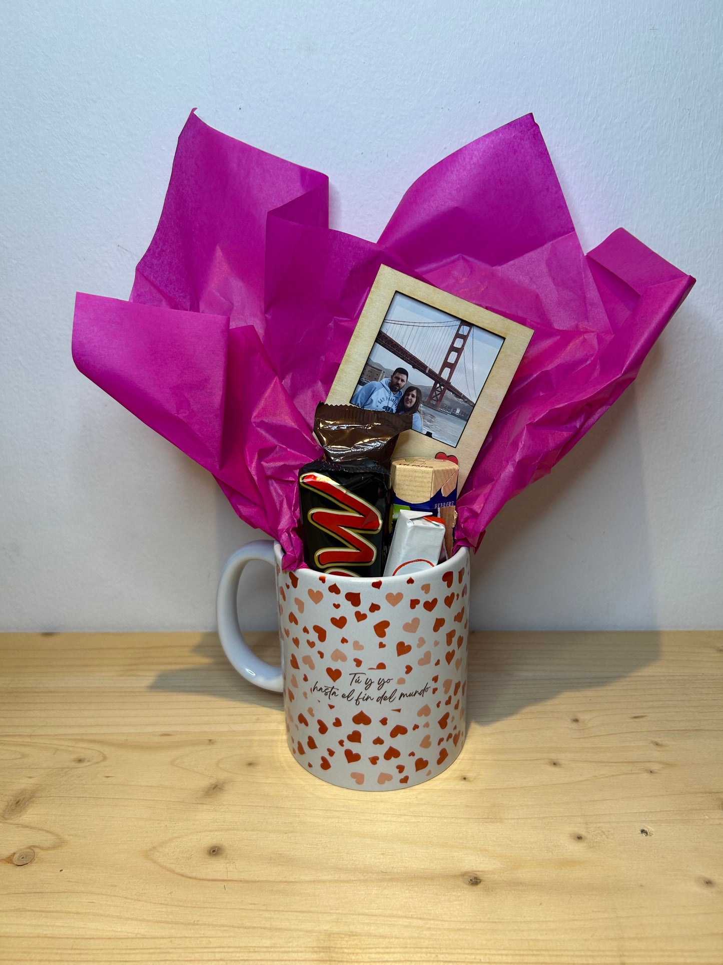 Taza con imán y chocolatinas “San Valentín”