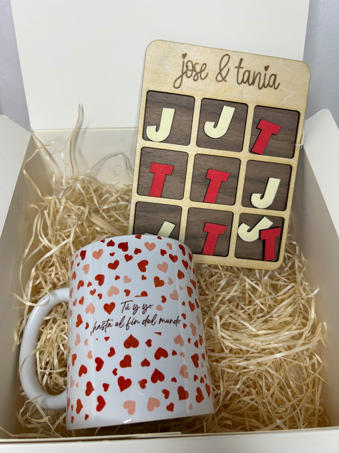 Taza con juego “3 en raya”