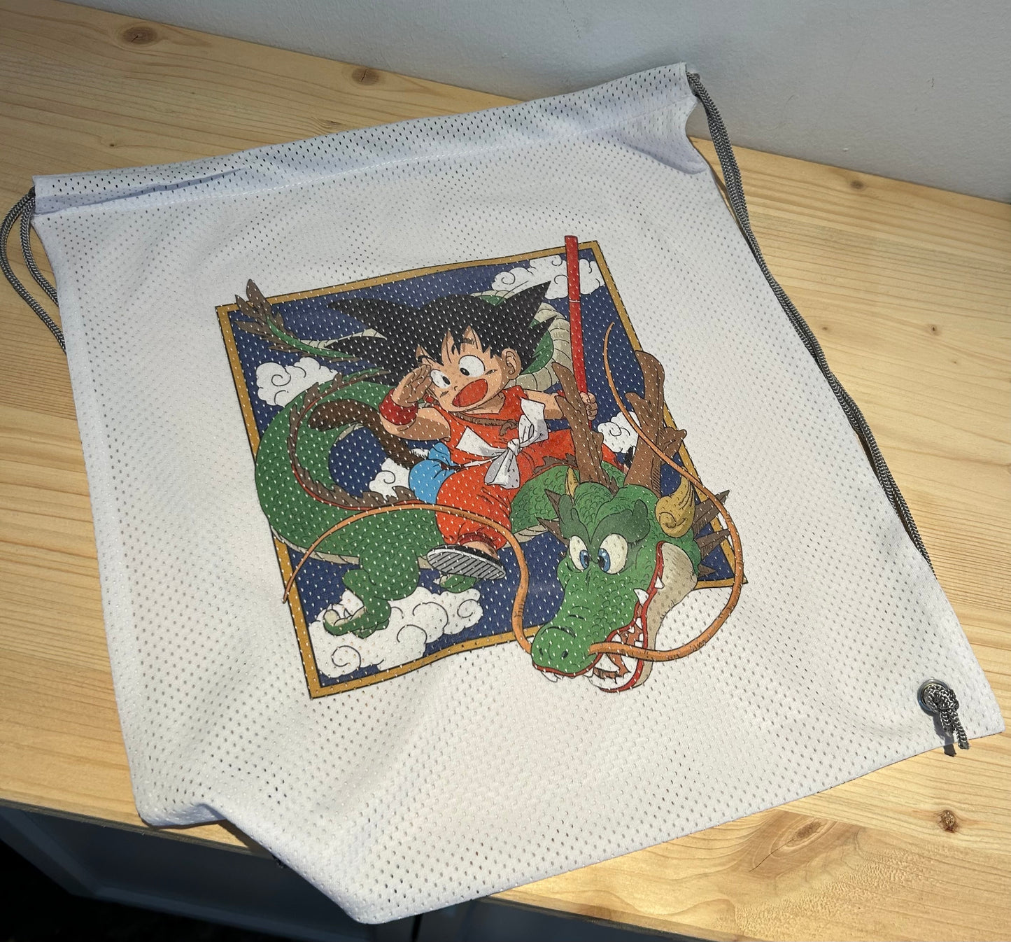 Mochila tipo saco Dragon Ball – Edición Goku & Shenlong