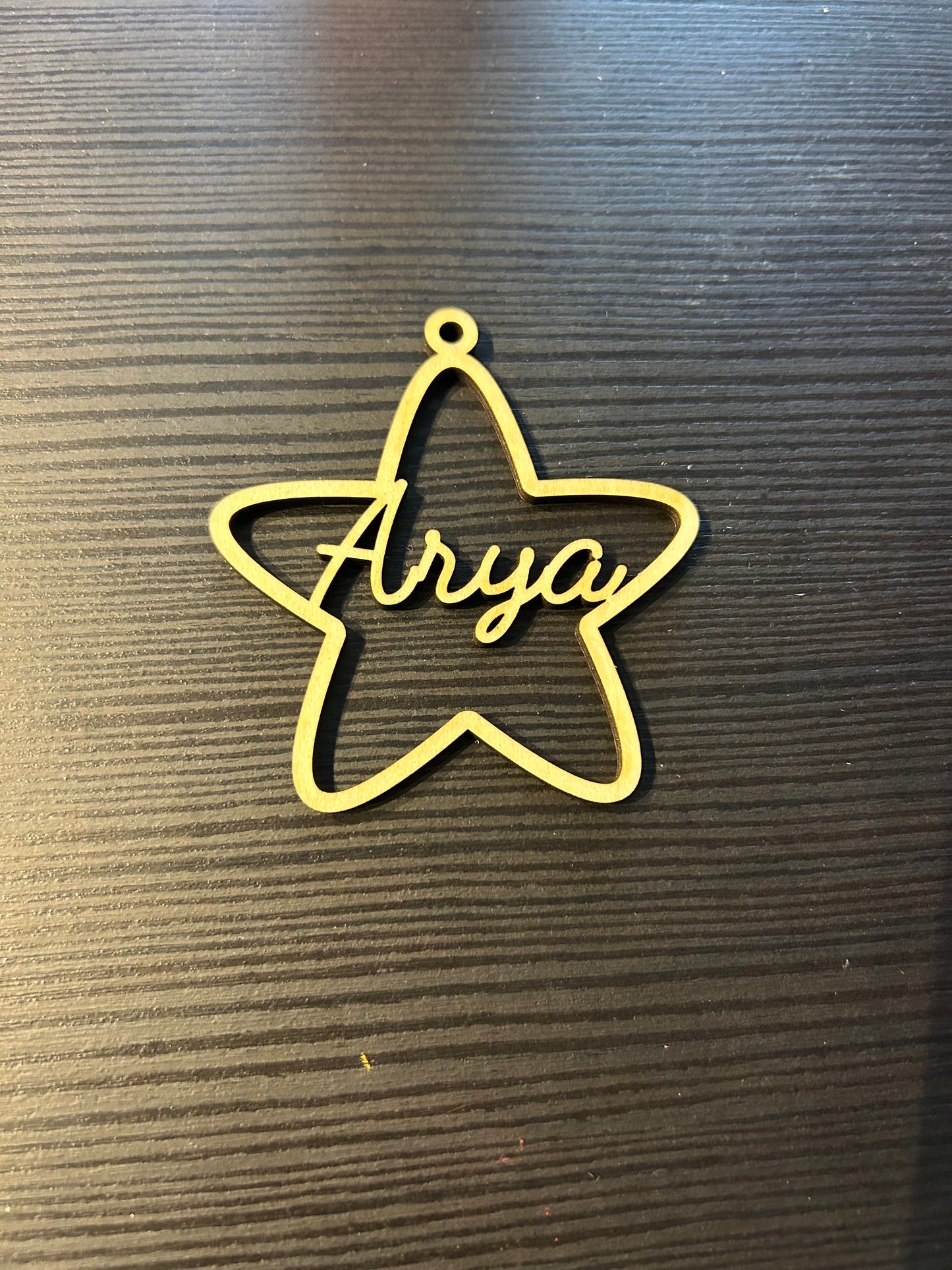 Bola Navidad madera estrella con nombre (sin fondo)